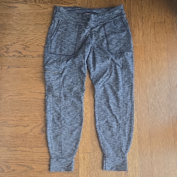 Athleta Women's Metro Jogger Heathered Gray Size Small Yoga Activewear - Picture 2 of 10